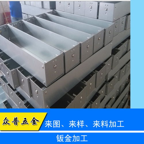 为防止皮带输送机动力增大,其输送速度不宜过大